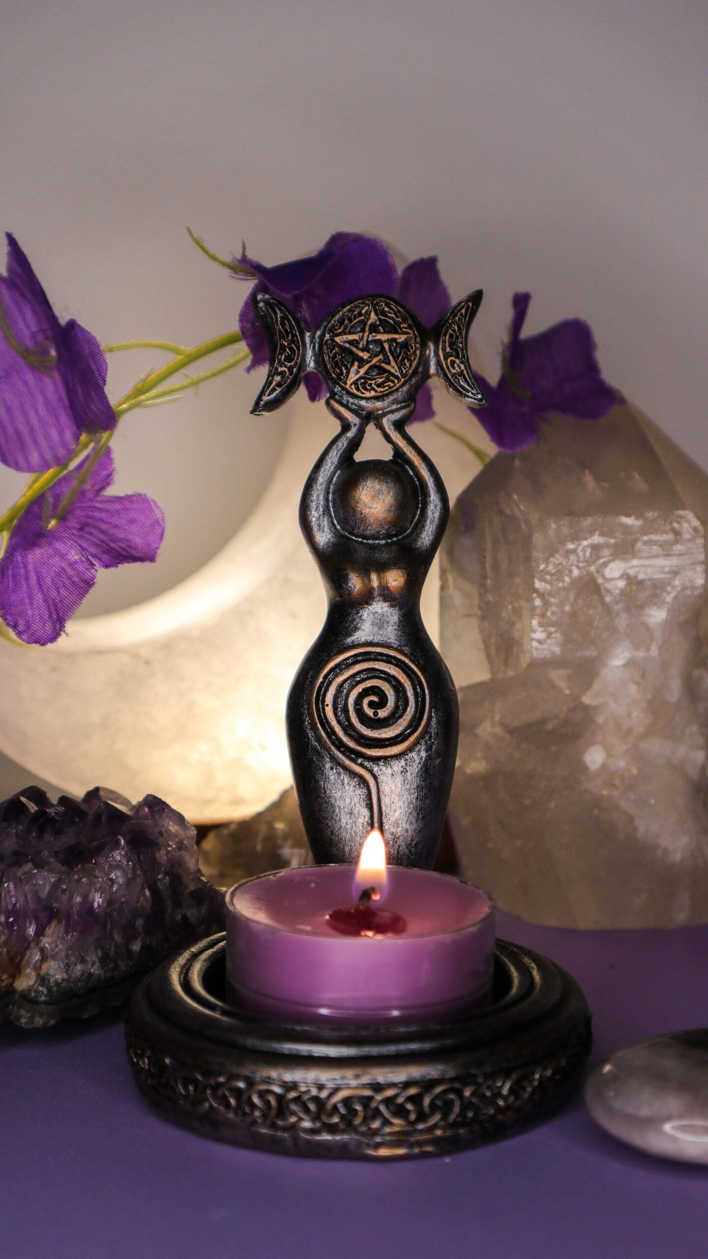 Teelichthalter "Göttin mit Triple Moon" - Licht, Weiblichkeit und uralte Kraft