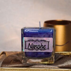 Glaskerze "Nanshe" – Die Kraft des Wassers, der Träume und der Gerechtigkeit