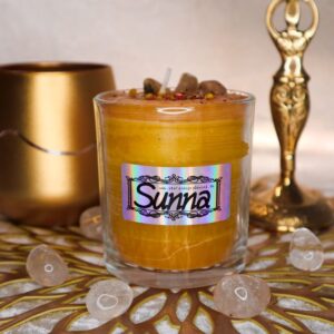Glaskerze "Sunna" – Goldener Glanz, Lebenskraft und nordische Lichtmagie